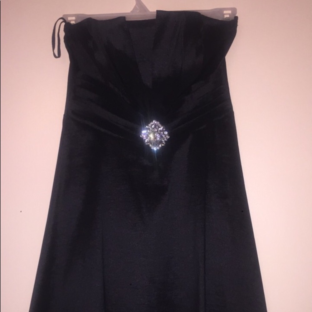 Black strapless dress
